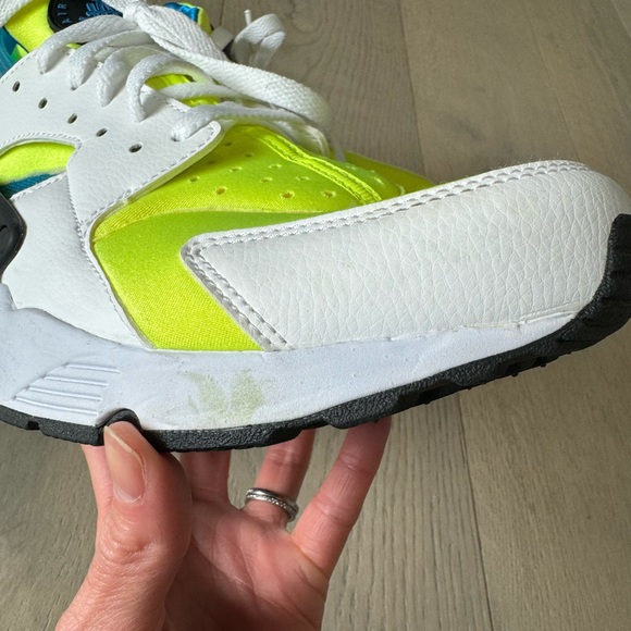 Nike Air Huarache Volt - Picture 9 of 9